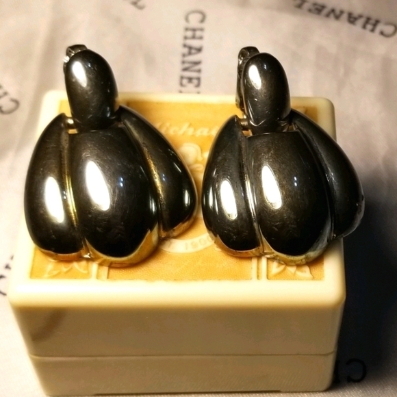 VTG GIVENCHY PARIS NY Gun Metal Earrings - Picture 2 of 7